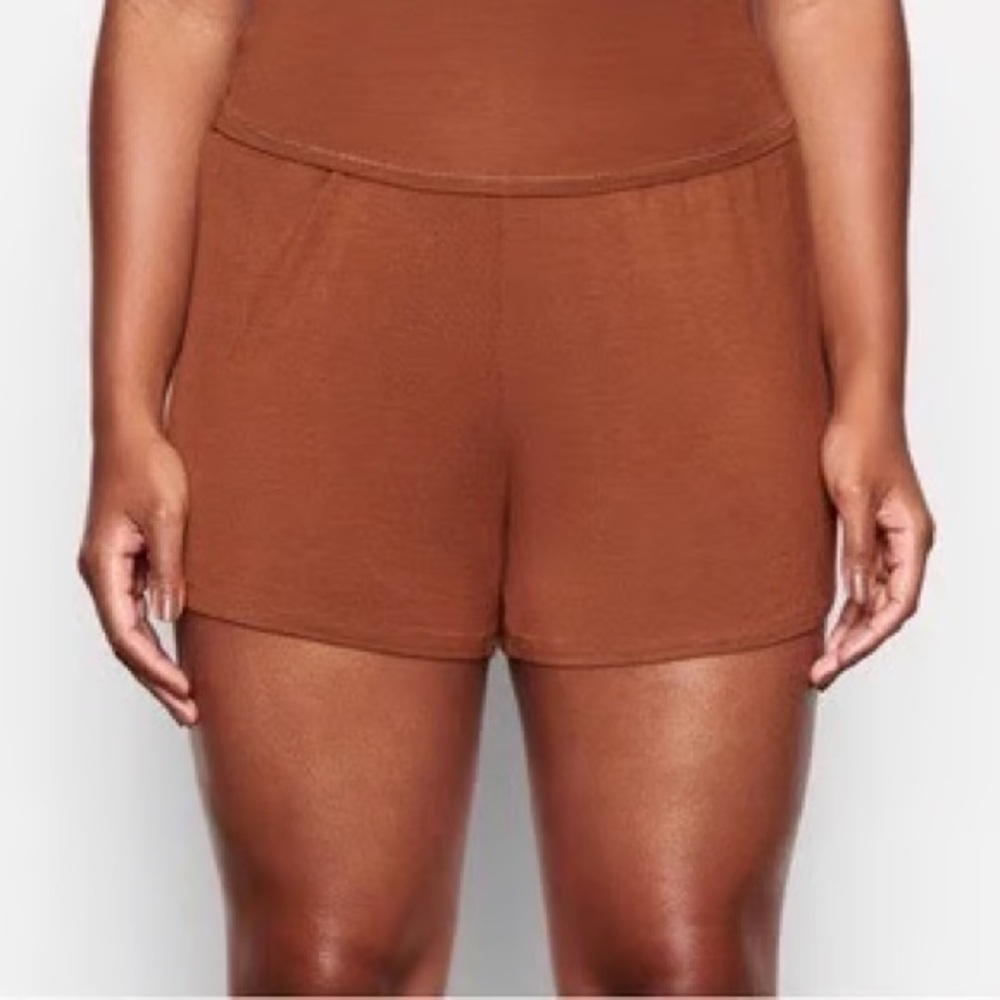 SKIMS SLEEP SHORT LIMITED EDITION: COPPER XS